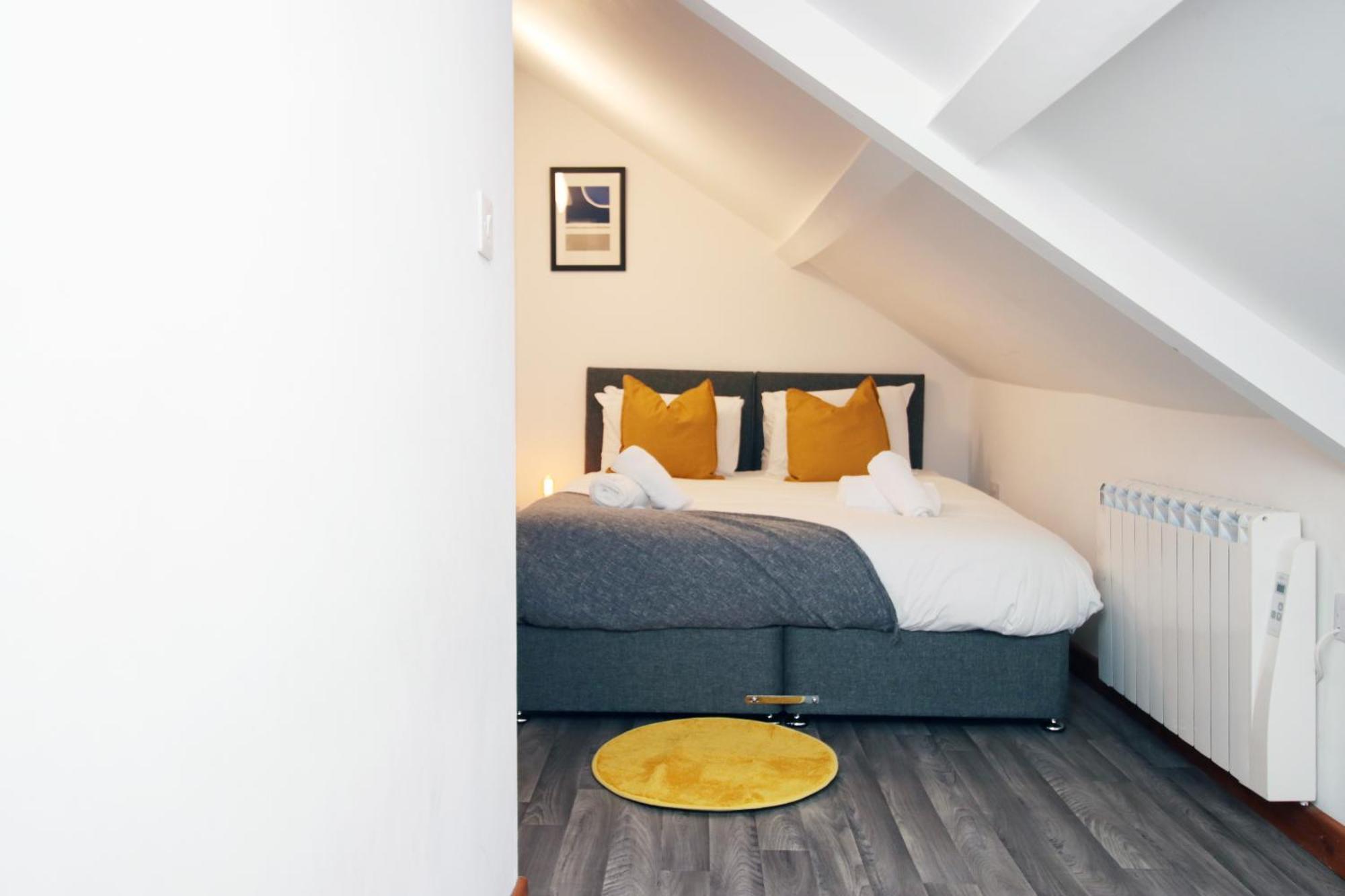 Fully Equipped Kitchen, Parking, City Centre Swansea Exterior foto