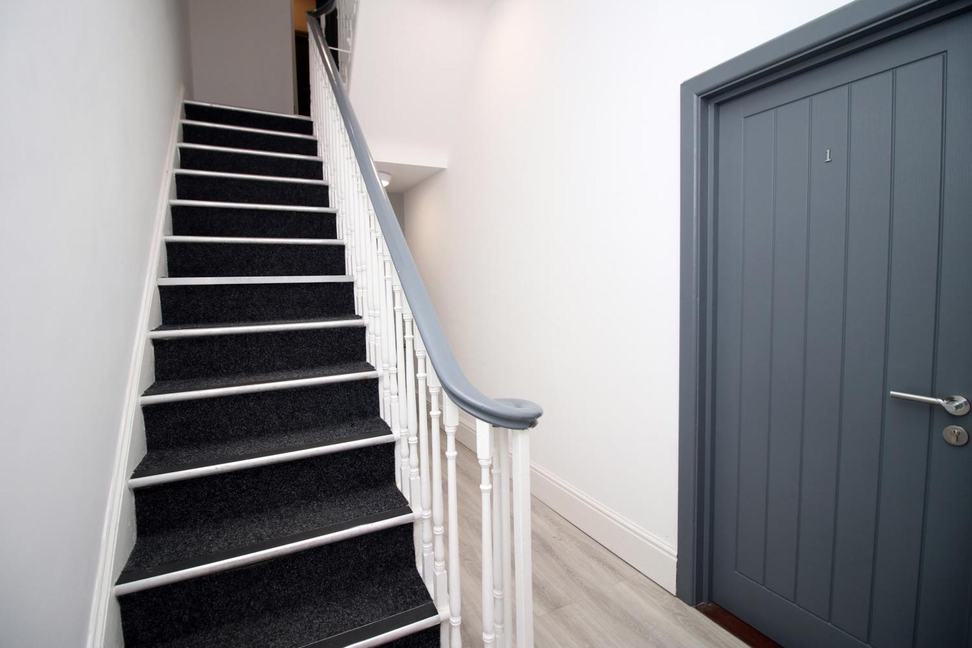 Fully Equipped Kitchen, Parking, City Centre Swansea Exterior foto