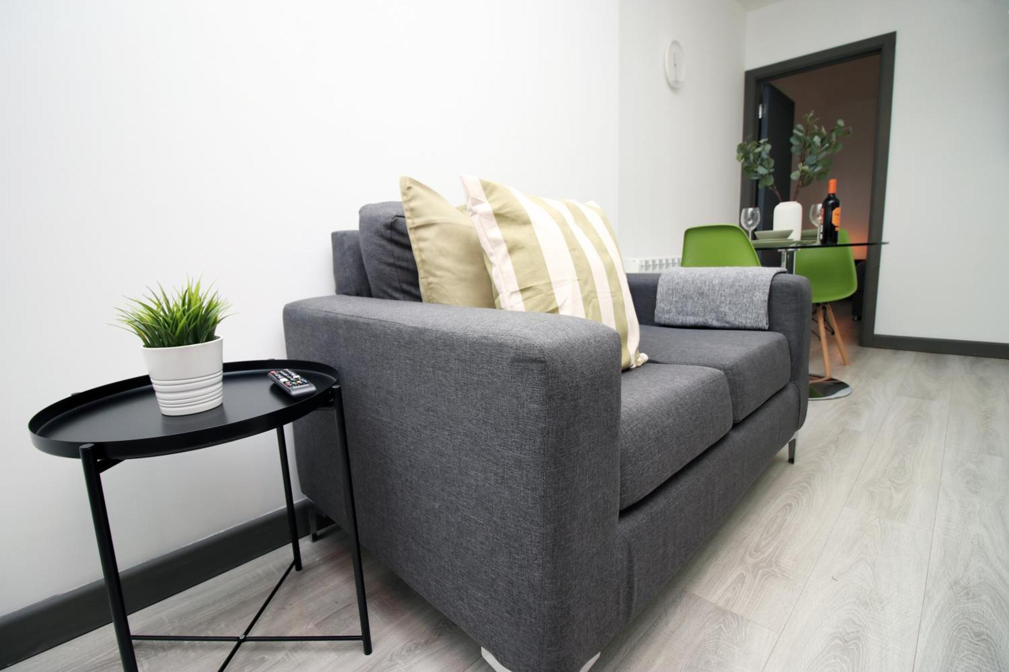 Fully Equipped Kitchen, Parking, City Centre Swansea Exterior foto
