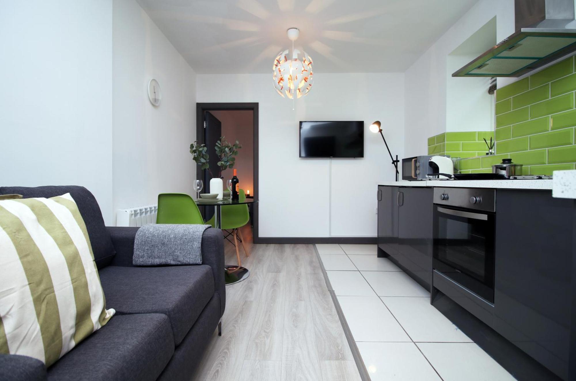 Fully Equipped Kitchen, Parking, City Centre Swansea Exterior foto