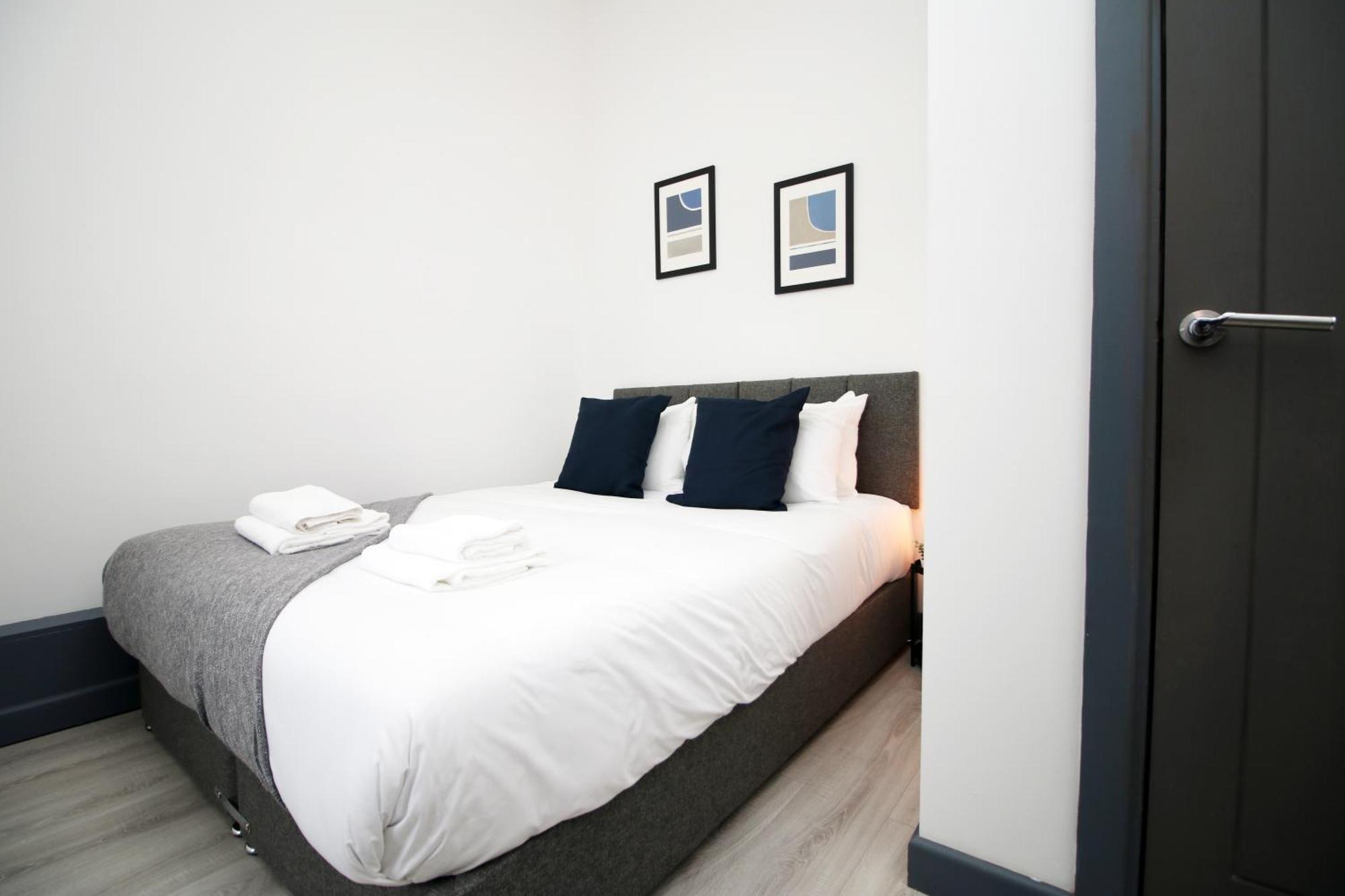 Fully Equipped Kitchen, Parking, City Centre Swansea Exterior foto